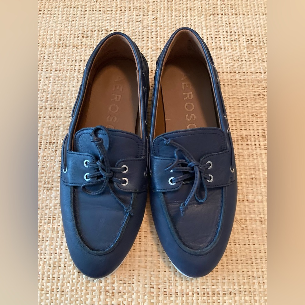 AEROSOLES Navy Leather Boat Shoes Blue Leather Slip-On Shoes Deck Shoes - Picture 2 of 5
